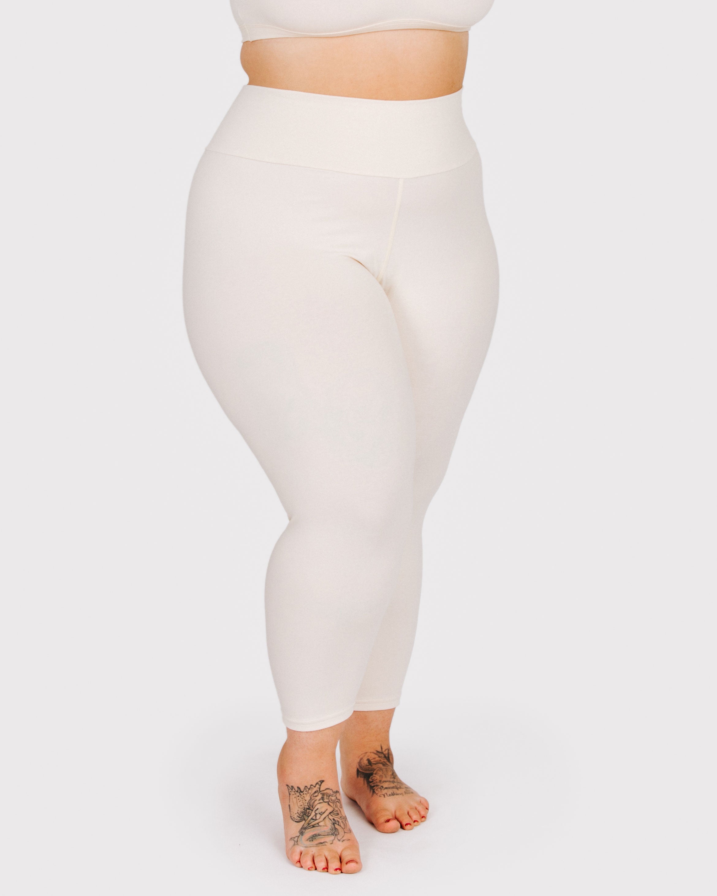 Buy TWINBIRDS Women Pearly Vanilla Solid Ankle Length Shimmer Legging  Online at Best Prices in India - JioMart.